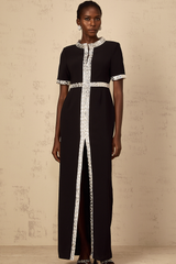 Mylène siyah ön yırtmaçlı kristal işlemeli maksi elbise