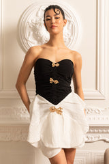 Kontrast Büstiyer ve Fiyonklu Şık Omuz Açık Mini Elbise