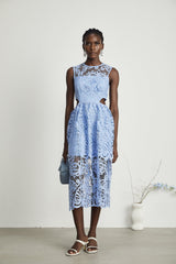 Zoë Çiçek İşlemeli Yarı Şeffaf Midi Elbise