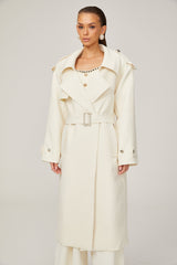 Chris Beyaz Geometrik Düğmeli Elbiselerli Trençkot