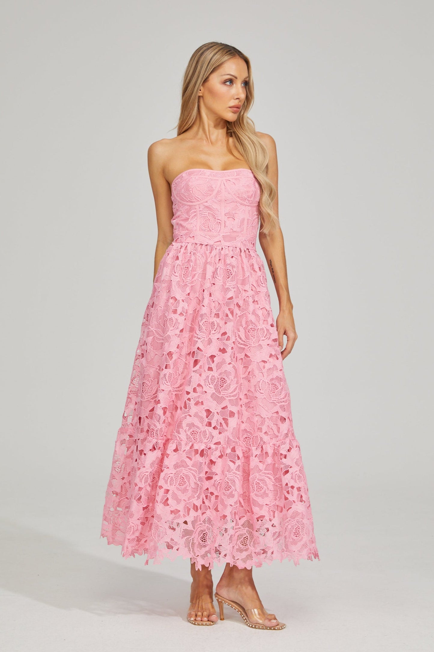 Selene Rosalie Dantel Straplez Midi Elbise