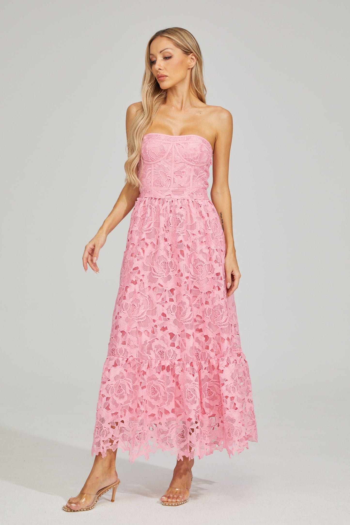 Selene Rosalie Dantel Straplez Midi Elbise