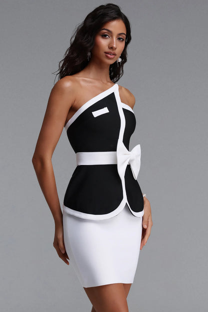 Siyah Bandajlı Crop Top ve Mini Etek İki Parçalı Takım