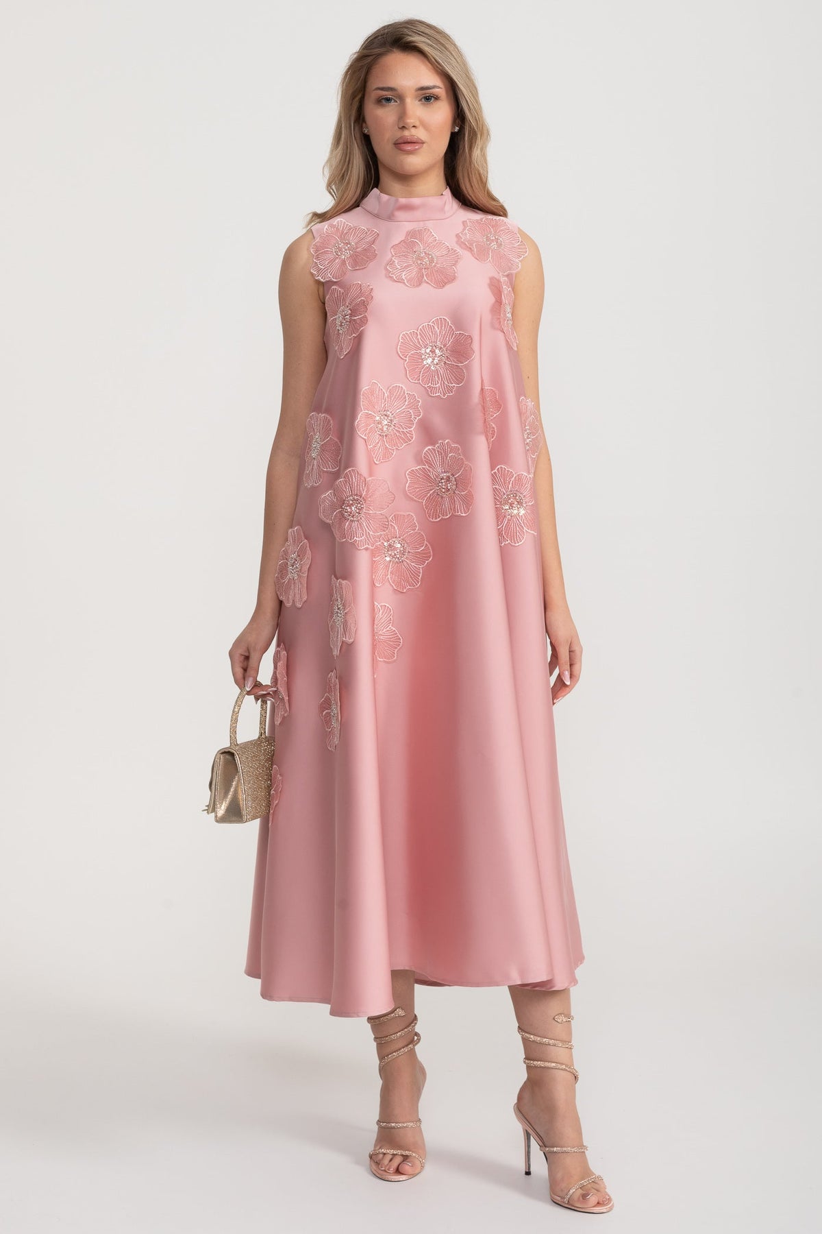 Émilie İşlemeli Kolsuz Çiçek Aplikeli Maxi Elbise