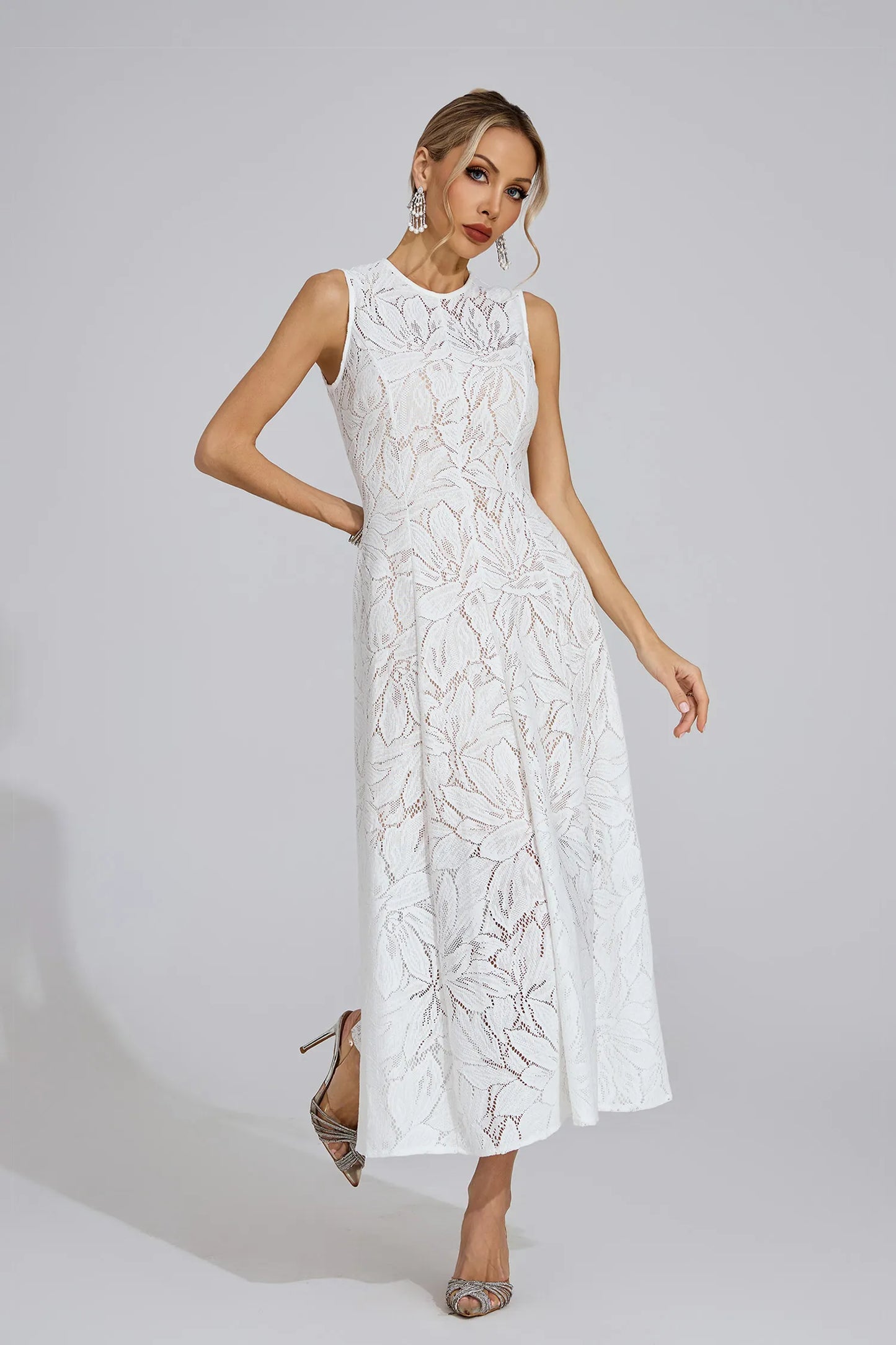Xaviera Beyaz Dantel Maxi Elbise